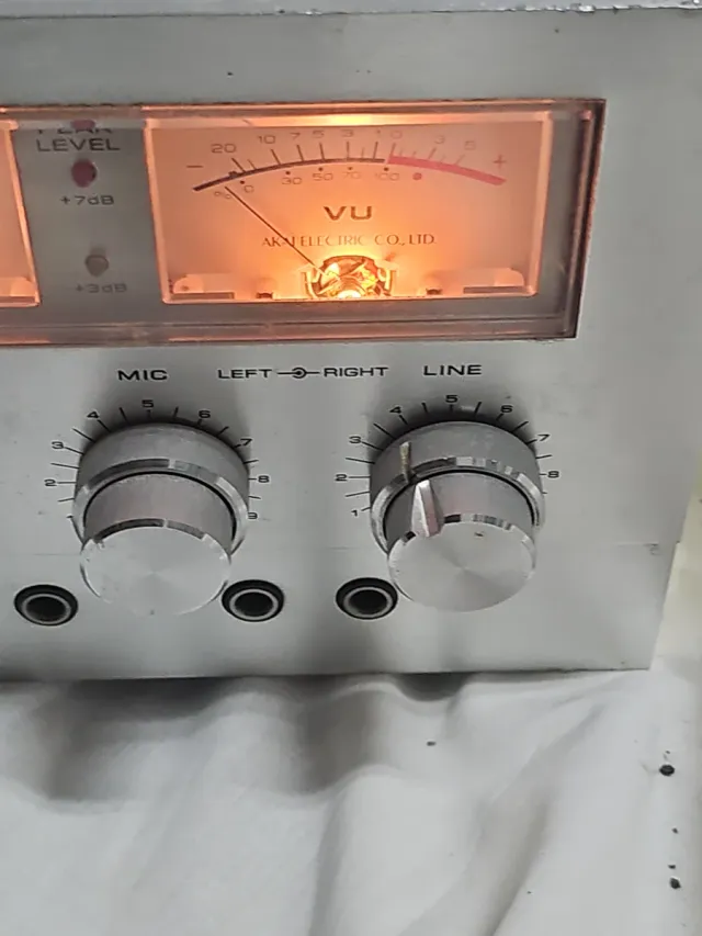 Akai GXC-709D Deck Cassette Estéreo