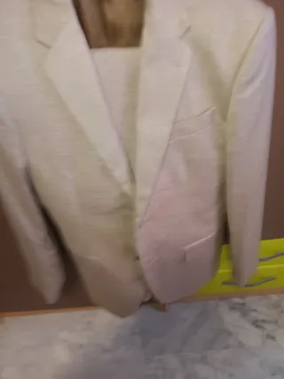 Chaqueta de traje color berengena