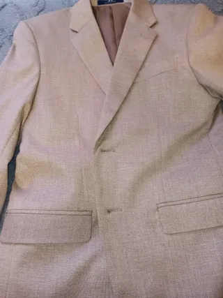 Chaqueta de traje color berengena