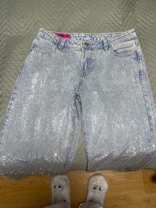 Pantalones Stradivarius plateados brillantes