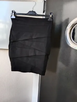 Falda Zara Negra Talla S