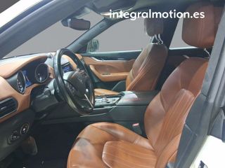 Maserati Levante V6 275 HP D AWD