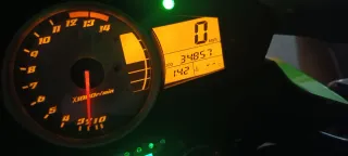 Kawasaki Z750 Naked Negra y Verde