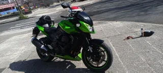 Kawasaki Z750 Naked Negra y Verde