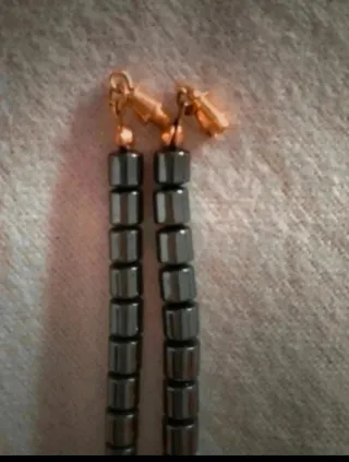 Collar con colgante ovalado