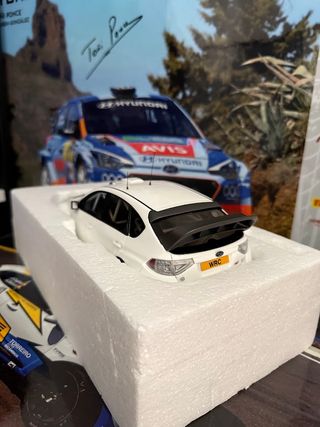 Subaru Impreza WRC Rally BLANCO 1:18 OTTO OT1037