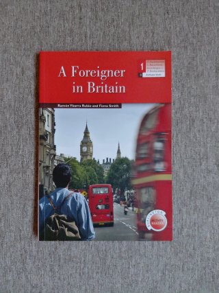 Libros ALL ABOUT BRITAIN y A FOREIGNER IN BRITAIN