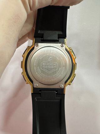 Reloj Casio G-Shock Dorado y Negro