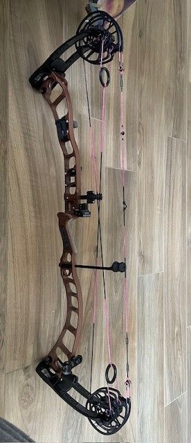 Arco compound Prime Black 9 e tutti gli accessori