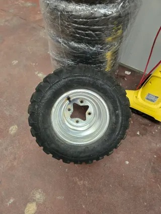 Rueda Suzuki LTZ 400 con llanta