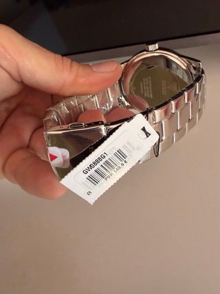 Reloj Guess Hombre Plateado Est. 1981