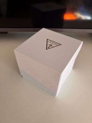 Reloj Guess Hombre Plateado Est. 1981