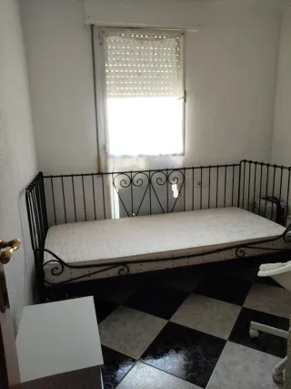 Cama de hierro forjado negra