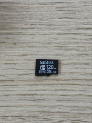 Nintendo Switch, 2 coppie Joy-Con rossi e gialli