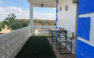 Casa con piscina y olivos superintensivos