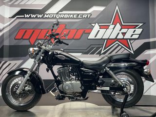 Suzuki Marauder 125 Negra