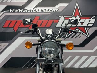 Suzuki Marauder 125 Negra