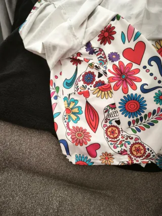 Falda pádel calaveras flores con bolsillos lateral