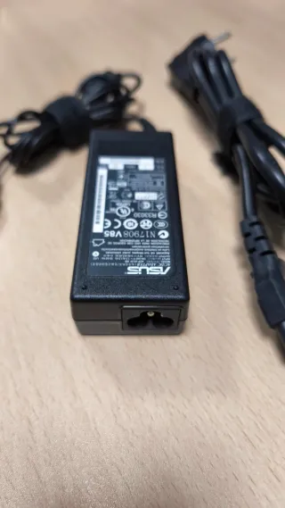 Adaptador Corriente Asus CN17908 V85