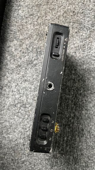 Monitor TVLogic F5A + Baterías y Cargador