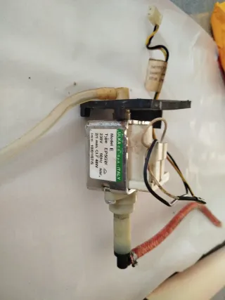 Bomba agua cafetera Saeco Odea ULKA EP5GW