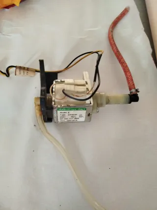 Bomba agua cafetera Saeco Odea ULKA EP5GW