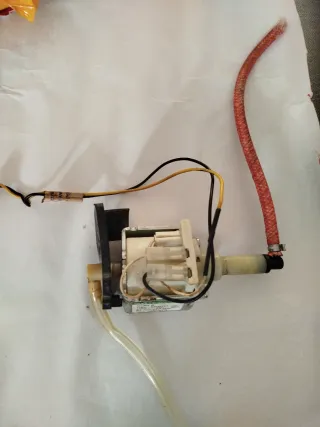 Bomba agua cafetera Saeco Odea ULKA EP5GW