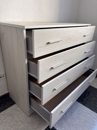 Cómoda 4 cajones madera y metal