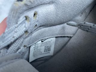 Zapatillas Nike SB Dunk Low Grises y Negras