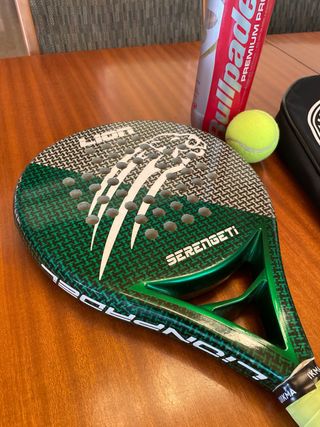 Pala Pádel Lion Serengeti Poco Uso+funda+3 pelotas