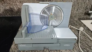 Cortadora de fiambres Ufesa FS 50