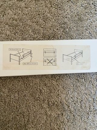 Barra protección cama infantil de Ikea