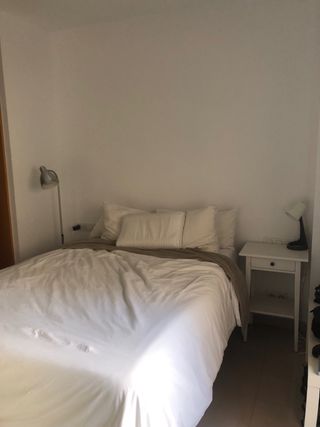 Juego cama doble + mesita noche + 2 lámparas