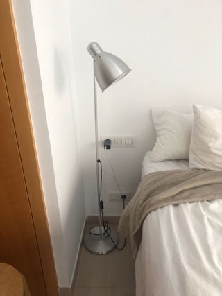 Juego cama doble + mesita noche + 2 lámparas