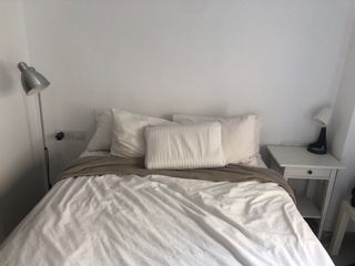 Juego cama doble + mesita noche + 2 lámparas