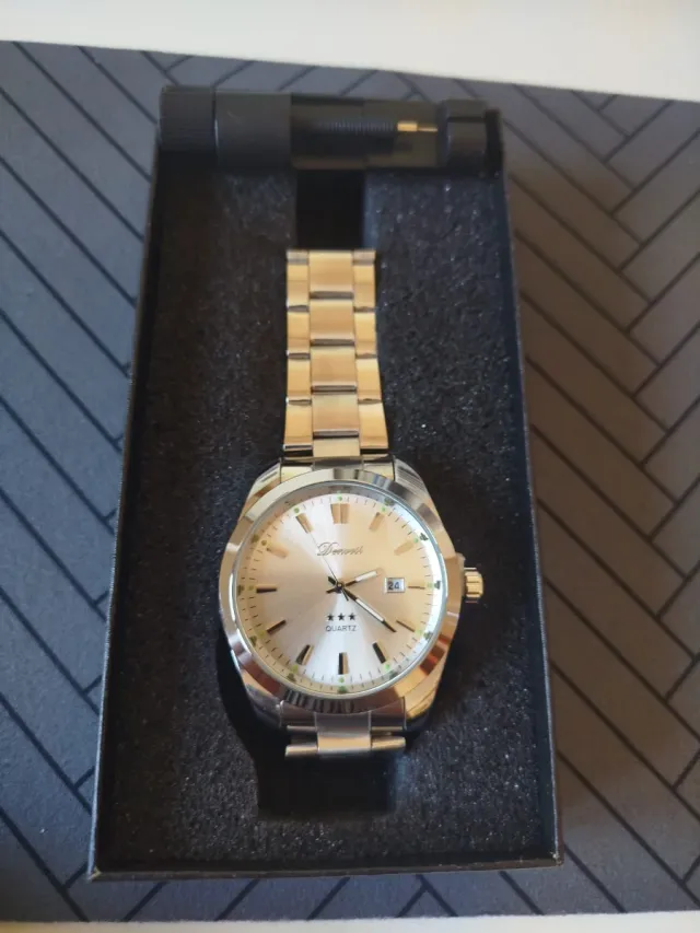 Reloj Elegante Blanco Marfil 40mm