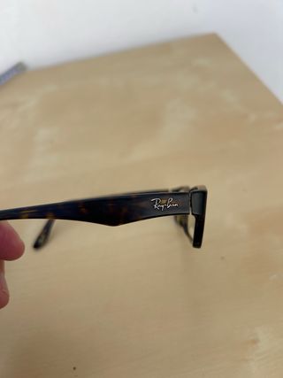 Gafas de vista Ray-Ban negras y marrones