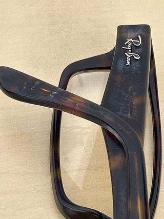 Gafas de vista Ray-Ban negras y marrones