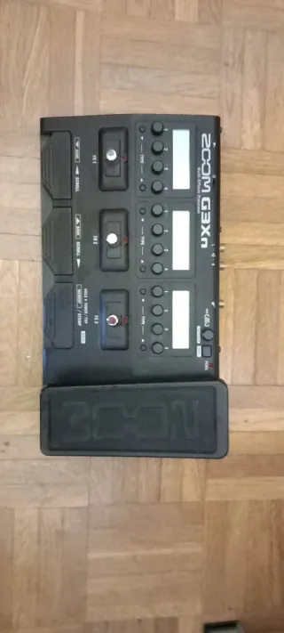 Pedalera Zoom G3Xn Multi-Effects Processor