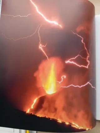 Más fuertes que el volcán. La Palma.