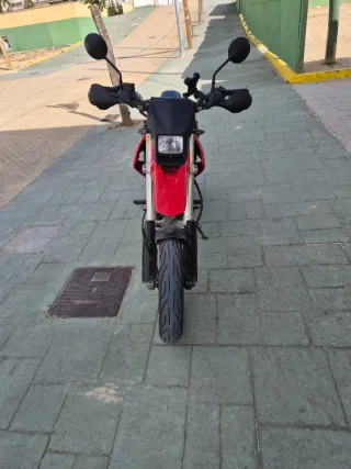 Honda FMX 650 Supermoto