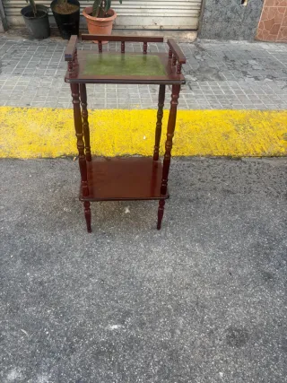 Mesa auxiliar estilo inglés Regencia