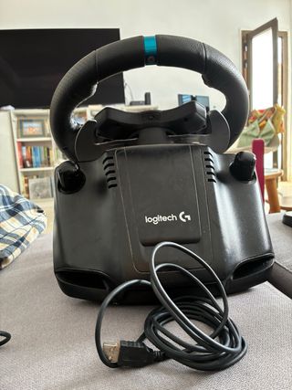 Volante Logitech G29 PS5/PS4/PC + Pedales