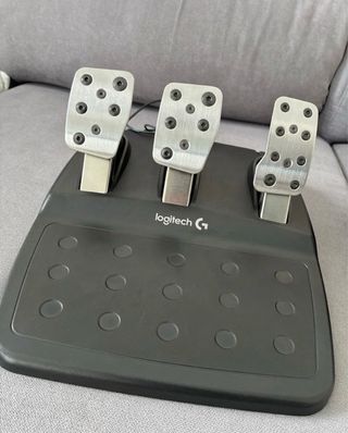 Volante Logitech G29 PS5/PS4/PC + Pedales