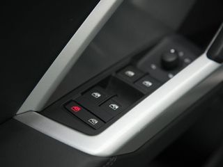 Audi Q3 1.4 45 TFSI E S TRONIC S LINE 5P