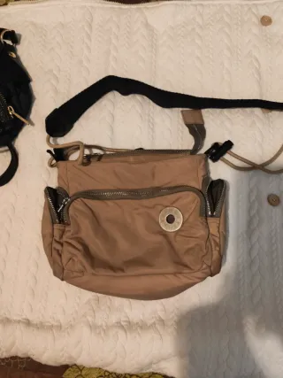 Bolsos Bimba y Lola Negro y Dorado