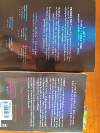 Dioses de neón Dioses eléctricos