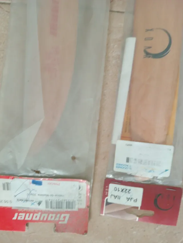 Hélices Aeromodelismo Madera y Carbono