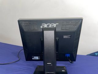 Monitor Acer, Teclado y Ratón