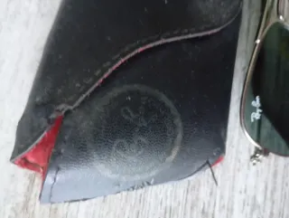 Gafas de sol Ray-Ban verdes y plateadas